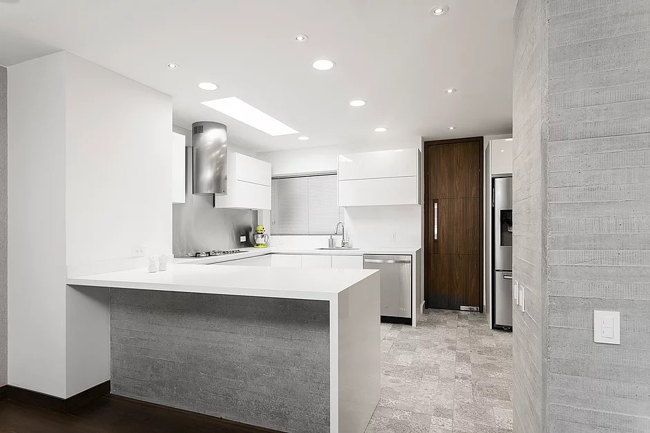 Cocina en Poliuretano meson – Portada